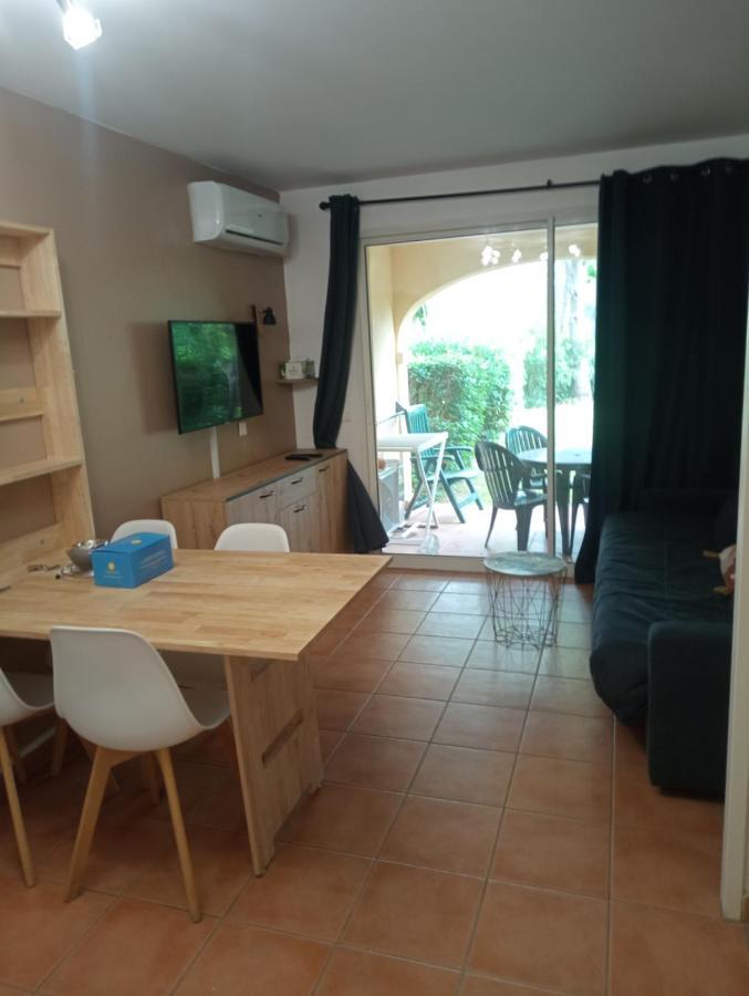 Domaine Et Golf De Pont Royal Apartment Малмор Екстериор снимка